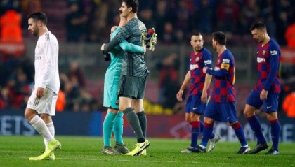  德甲国家德比火星撞地球，南北双雄演绎巅峰对决