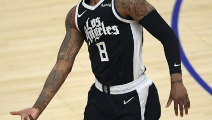  拉文压哨三分命中，公牛逆转活塞保留附加赛资格  