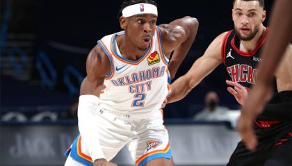  亚历山大30+10雷霆屠公牛  