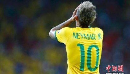  莱切年轻门将横空出世，多次神扑力保球队全身而退  