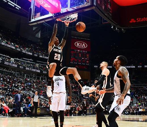  老鹰悍将科林斯空砍30+20不敌魔术  